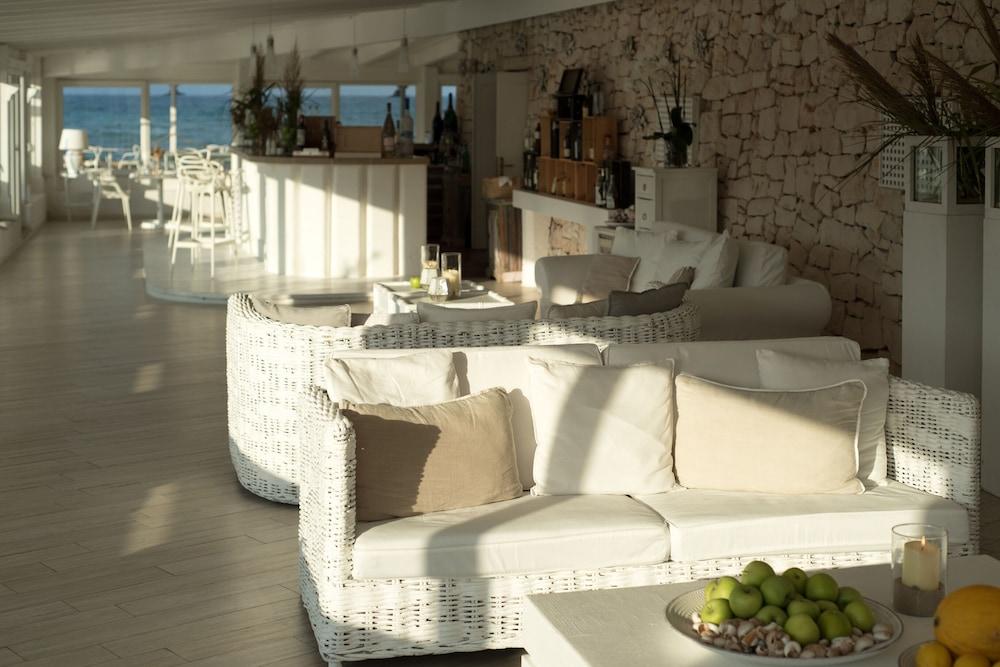 La Peschiera Hotel Monopoli Exterior photo