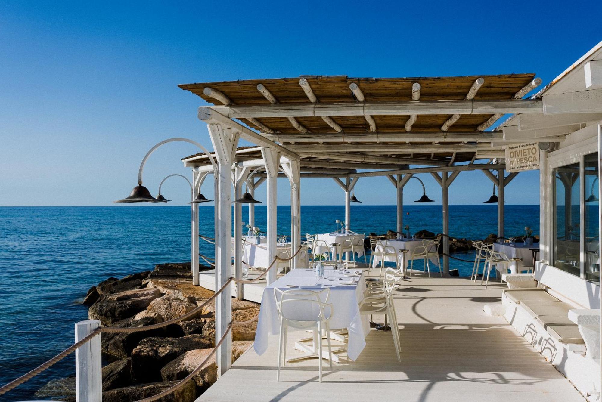 La Peschiera Hotel Monopoli Exterior photo