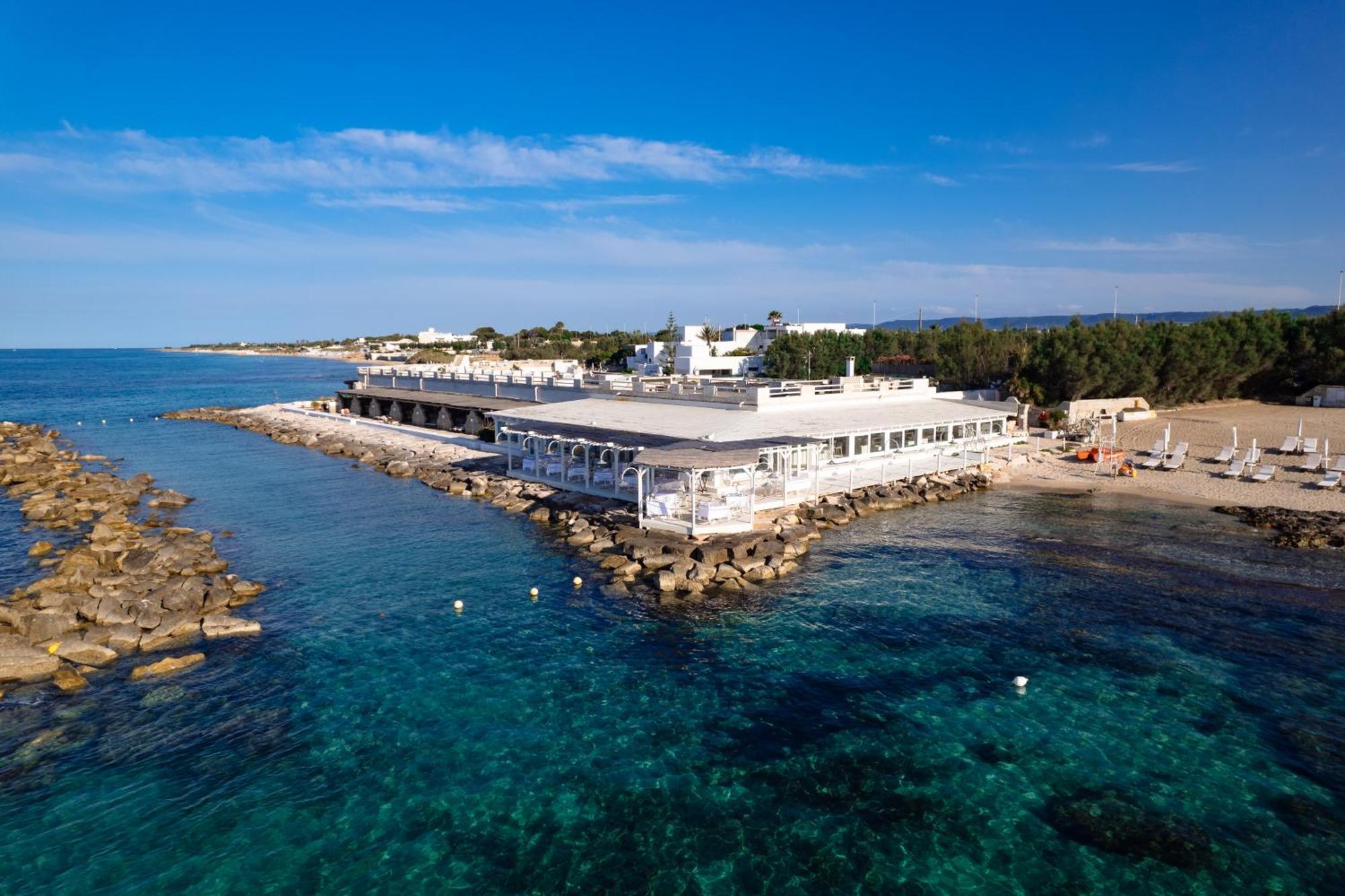 La Peschiera Hotel Monopoli Exterior photo